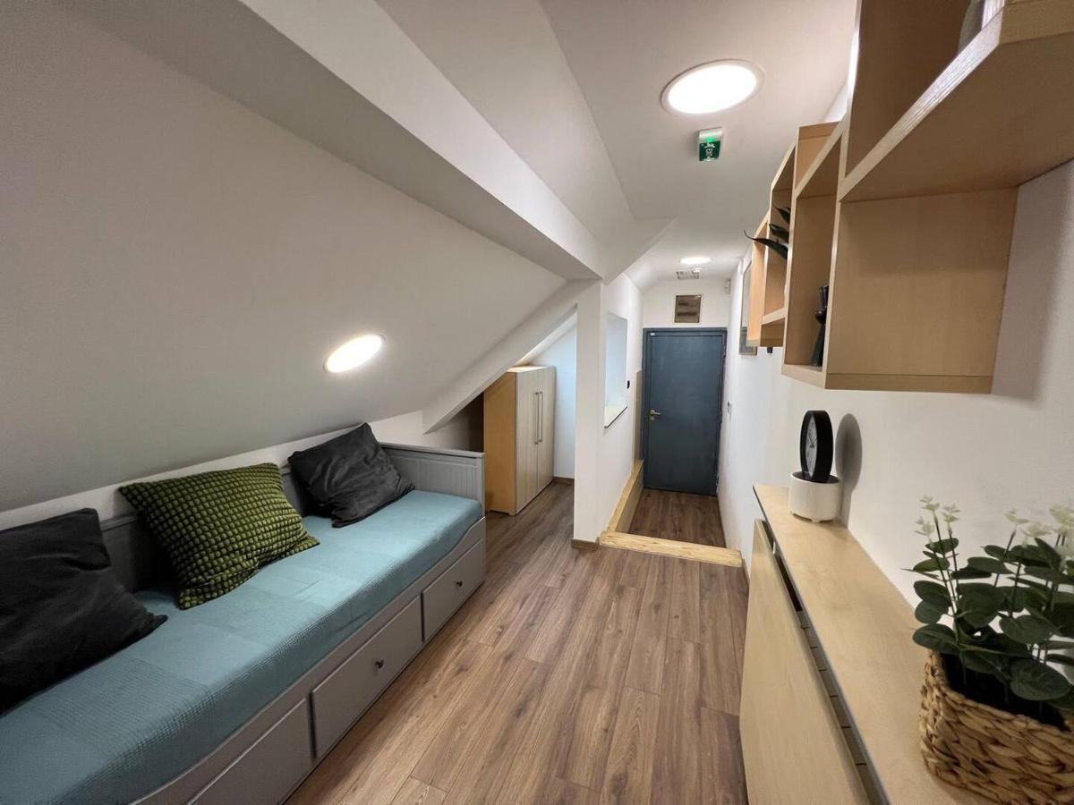 Main Square Apartment Belgrado Buitenkant foto