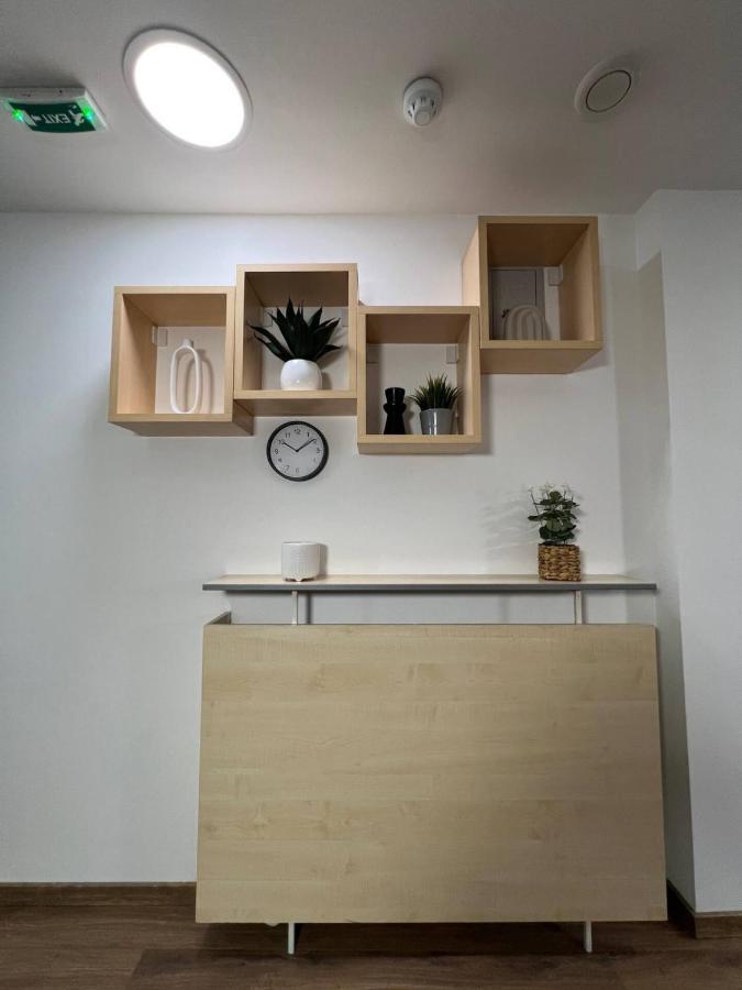 Main Square Apartment Belgrado Buitenkant foto