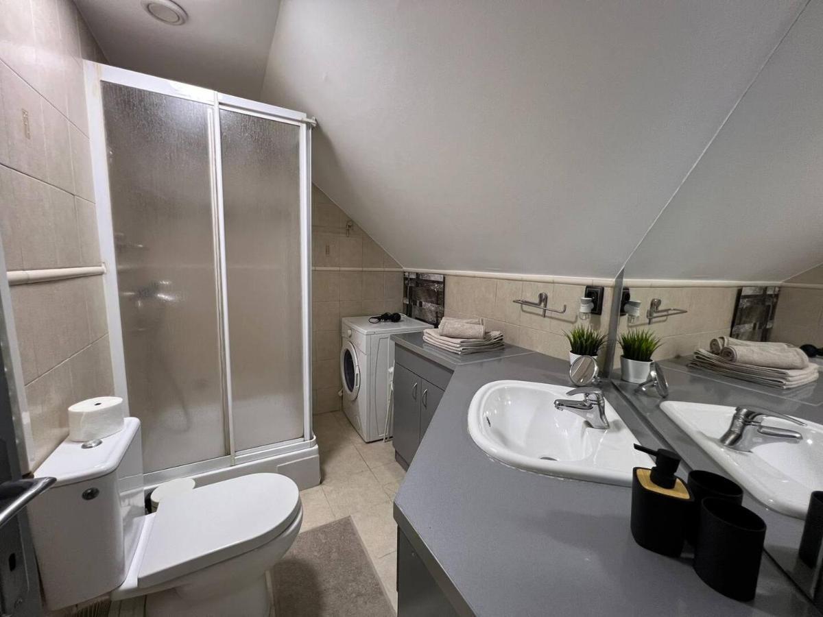 Main Square Apartment Belgrado Buitenkant foto