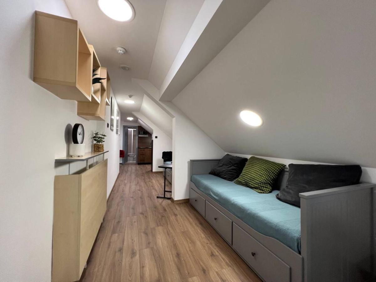 Main Square Apartment Belgrado Buitenkant foto